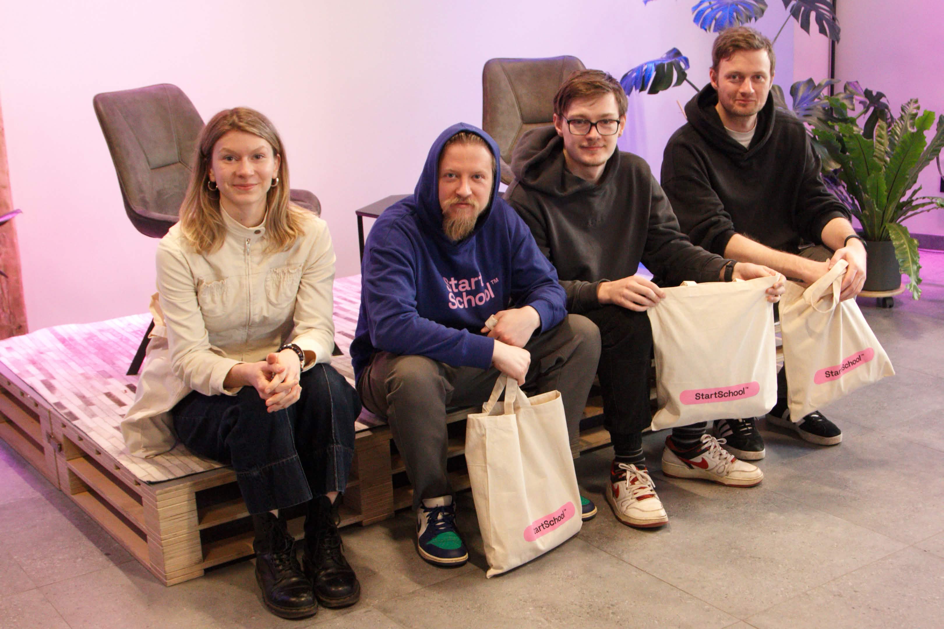 The HolyDonation team